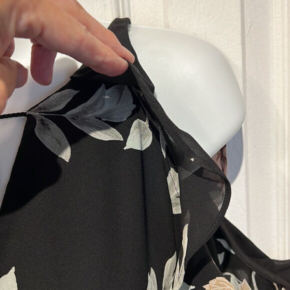 Guess Black with Floral Print Ruffled Cold Shoulder Long Sleeve Mini Dress SZ S - Picture 7 of 16